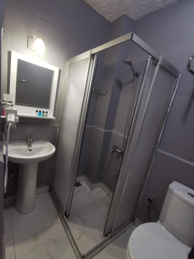 Konut Wooden House Hotel Isztambul Kültér fotó